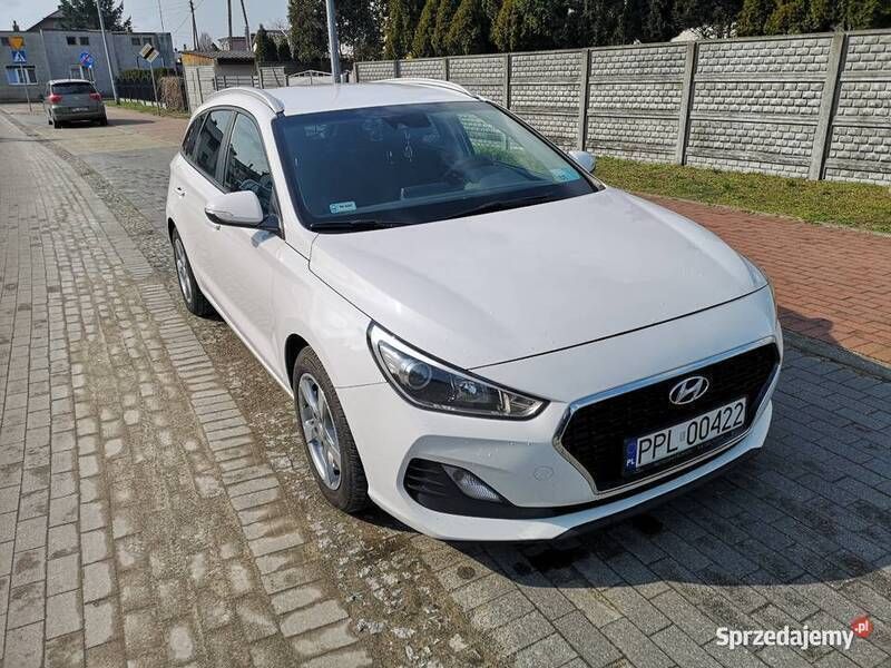 Używany Hyundai i30 2019 Biały Sedan/Limuzyna