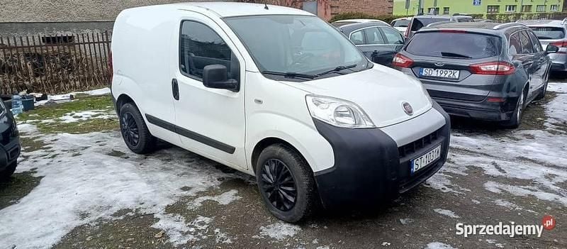 Biały Używany 2013 Fiat Fiorino Minivan | 12 500 zł (Dobra cena) - Obraz 1/4
