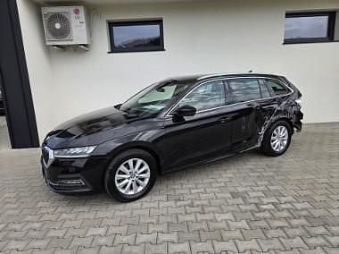 Czarny Używany 2020 Skoda Octavia Kombi | 32 900 zł - Obraz 1/4