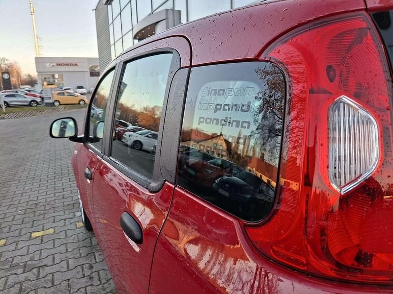 Nowe Fiat Panda Icon 70 KM (51 kW) 2025 Lakier pastelowy czerwony passione Hatchback