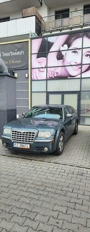 Niebieski Używany 2004 Chrysler 300C Kombi | 22 000 zł (Drogi) - Obraz 1/4