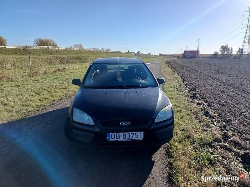 Czarny Używany 2005 Ford Focus Hatchback | 1000 zł (Super Cena) - Obraz 1/4