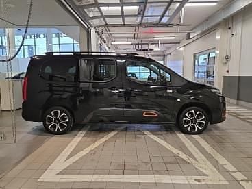 Używany Citroën Berlingo Shine 130 KM (95 kW) 2023 Czarny Minivan