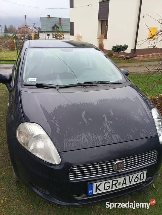 Używany Fiat Punto 2009 Granatowy Hatchback