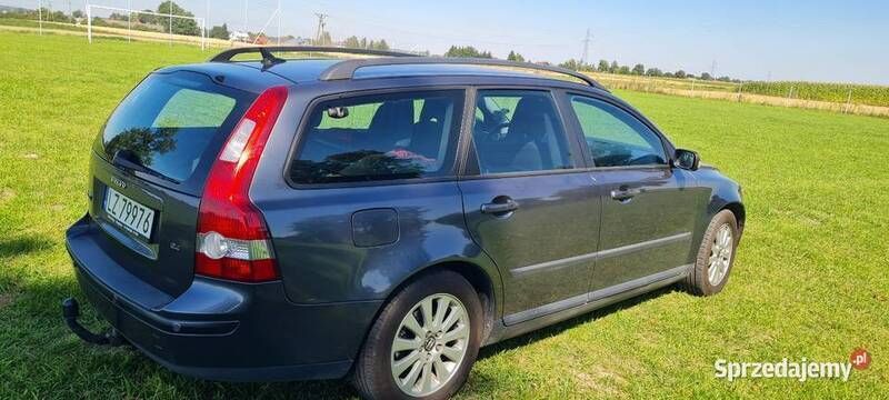 Grafitowy Używany 2004 Volvo V50 Kombi | 14 200 zł (Uczciwa cena) - Obraz 1/4