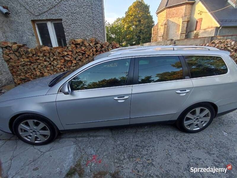 Używany VW Passat 2006 Srebrny Sedan/Limuzyna