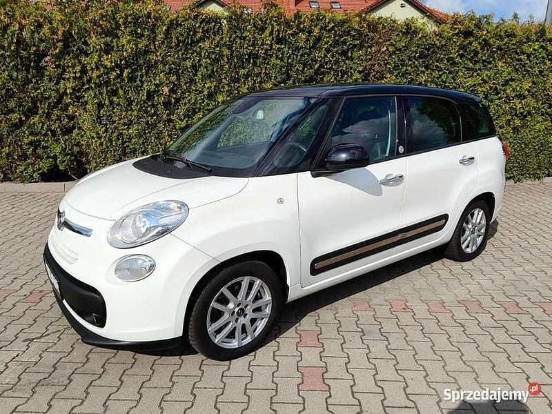 Biały Używany 2014 Fiat 500L Living Minivan | 25 500 zł (Uczciwa cena) - Obraz 1/4