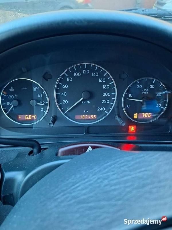 Czarny Używany 2005 Mercedes ML400 SUV | 22 000 zł - Obraz 1/4