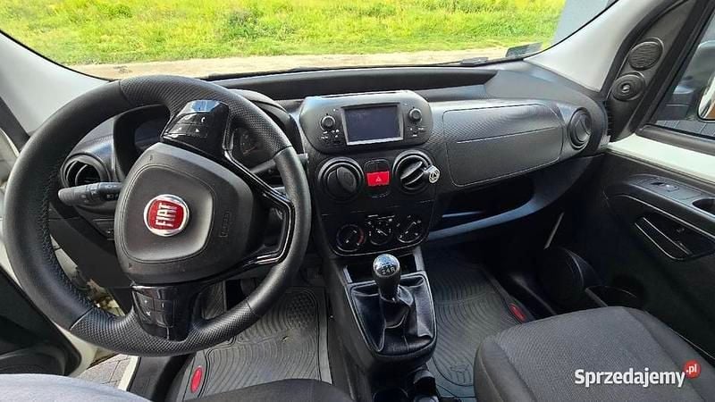 Biały Używany 2018 Fiat Fiorino Van | 13 900 zł (Super Cena) - Obraz 1/4