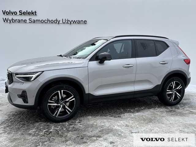 Srebrny Używany 2025 Volvo XC40 SUV | 184 900 zł (Drogi) - Obraz 1/3