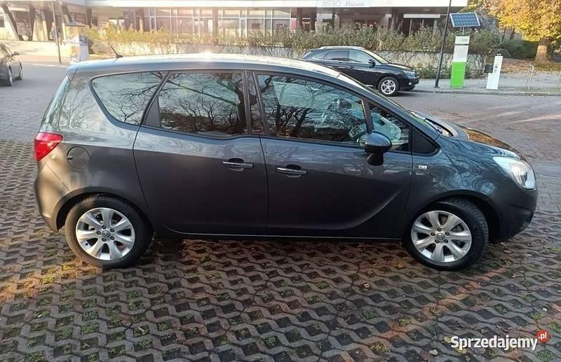 Używany Opel Meriva 2012 Szary Minivan