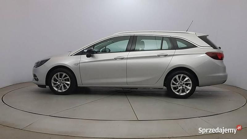 Używany Opel Astra Elegance 2022 Srebrny Kombi