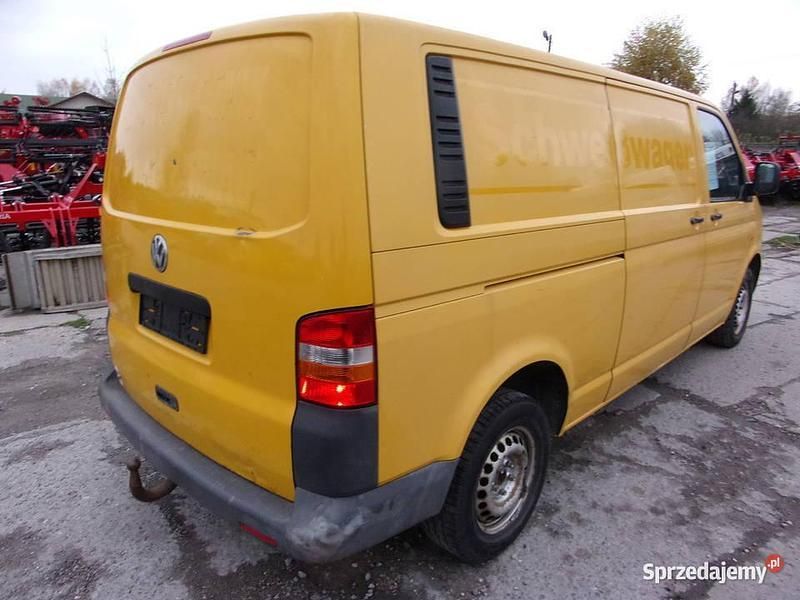 Używany VW T5 2007 Żółty Van