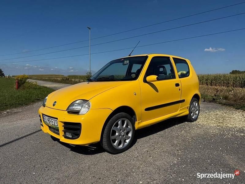 Żółty Używany 2003 Fiat Seicento Abarth Hatchback | 8500 zł - Obraz 1/4