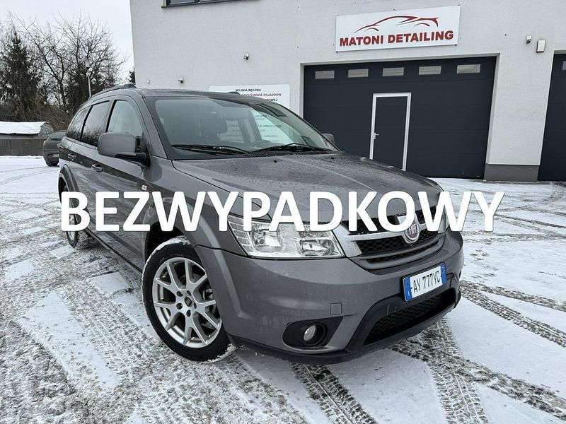 Używany Fiat Freemont 170 KM (125 kW) 2012 Szary SUV