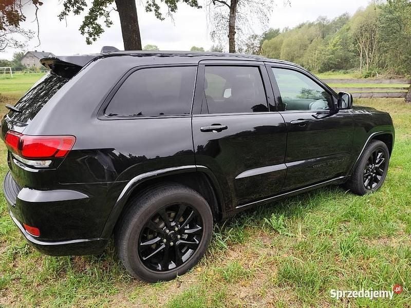 Używany Jeep Grand Cherokee Laredo 2021 Czarny SUV