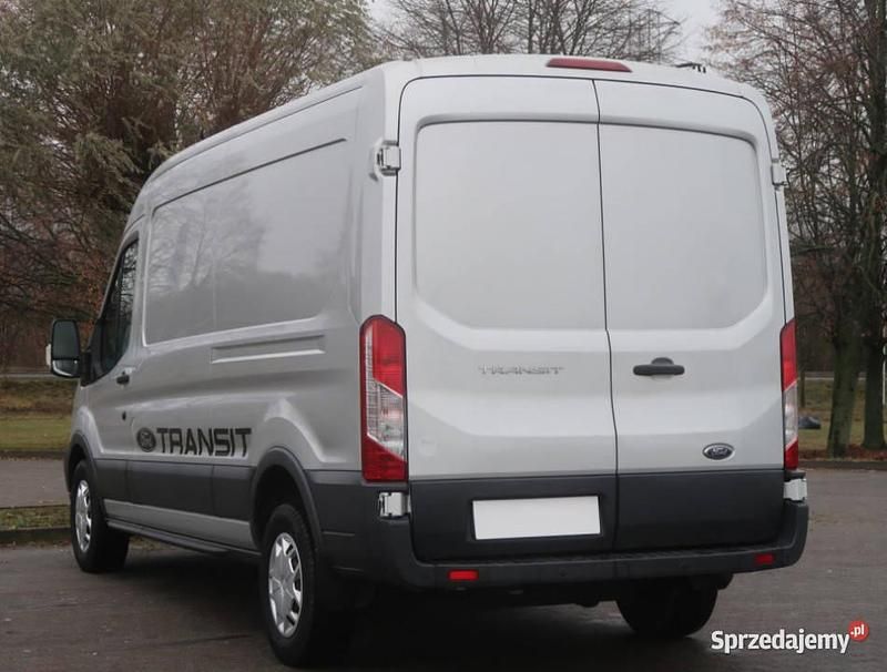 Używany Ford Transit 2018 Srebrny Minivan