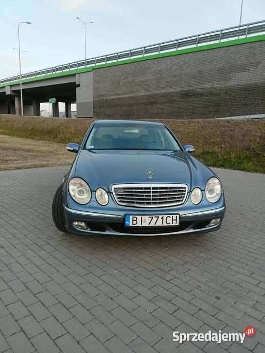 Używany 2002 Mercedes E500 | 29 000 zł - Obraz 1/4