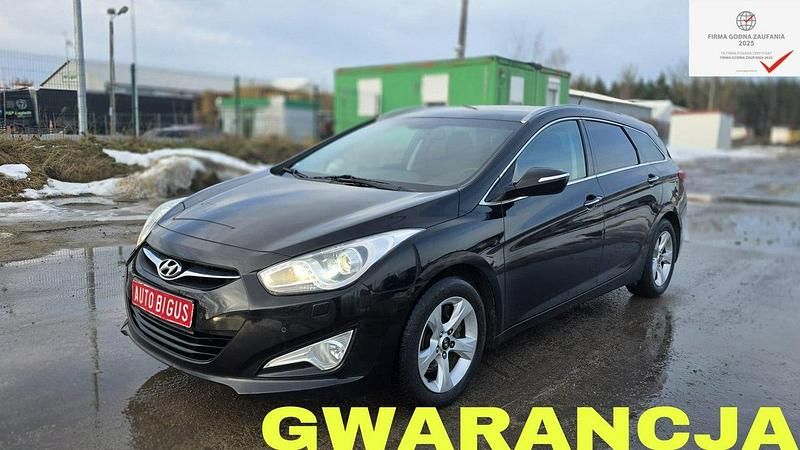 Używany Hyundai i40 136 KM (100 kW) 2013 Czarny (metalik) Kombi