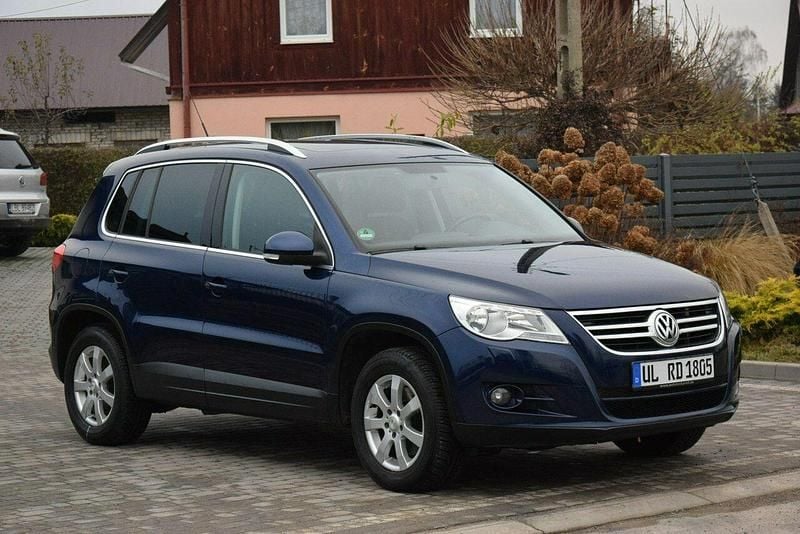 Niebieski (metalik) Używany 2009 VW Tiguan SUV | 29 900 zł (Uczciwa cena) - Obraz 1/4