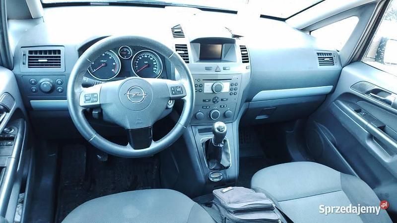 Używany Opel Zafira 2008 Minivan