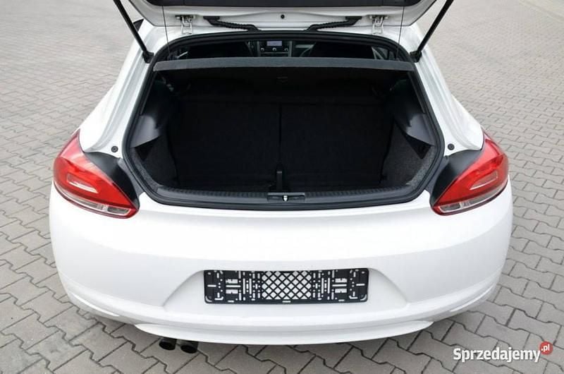 Biały Używany 2009 VW Scirocco Coupe | 23 900 zł (Uczciwa cena) - Obraz 1/4