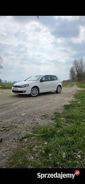 Biały Używany 2011 VW Golf VI Style Hatchback | 20 200 zł (Uczciwa cena) - Obraz 1/4