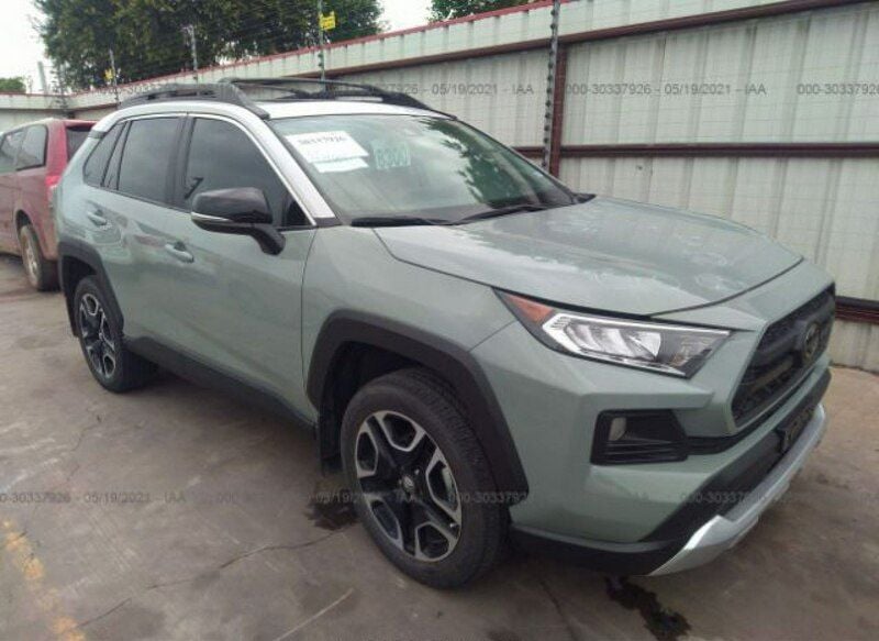 Używany Toyota RAV4 203 KM (149 kW) 2019 Szary SUV