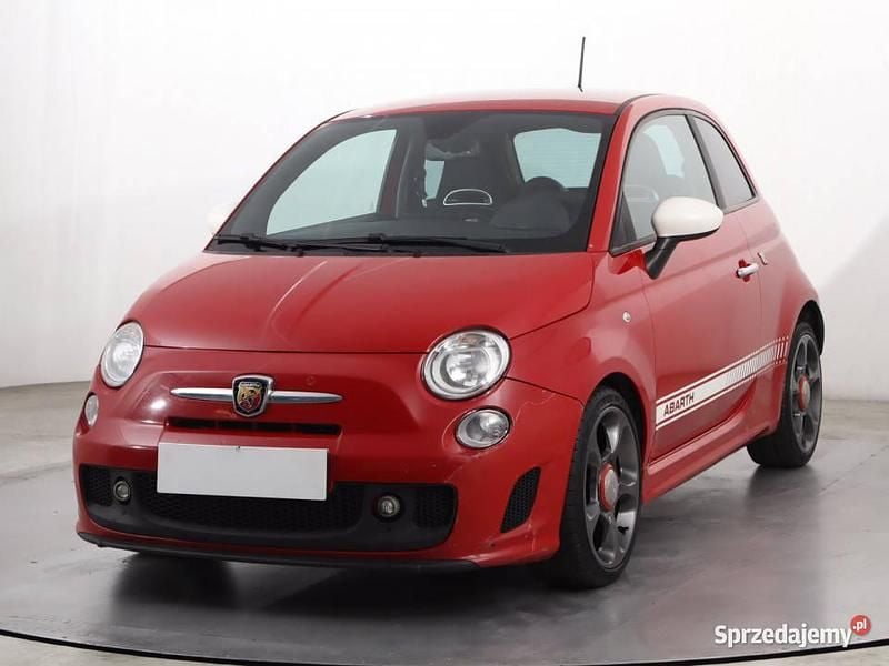 Używany Abarth 500 2015 Czerwony Hatchback