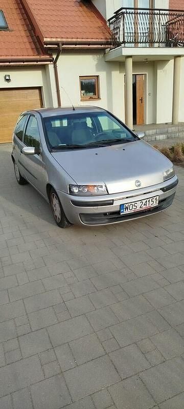 Używany Fiat Punto 2003 Srebrny Hatchback