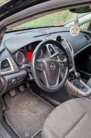 Używany Opel Astra 105 KM (77 kW) 2010 Czarny Hatchback