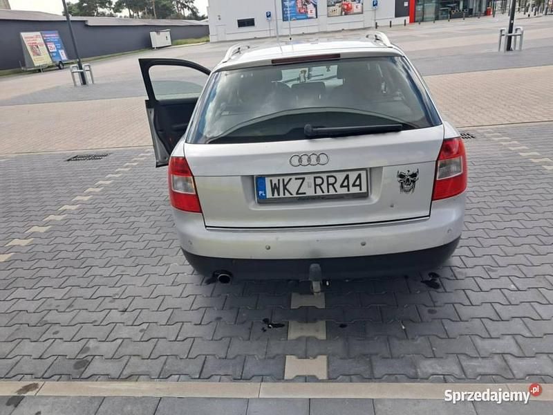 Używany Audi A4 2002 Srebrny Kombi