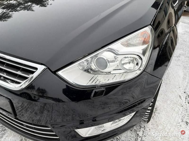 Używany Ford Galaxy Titanium 140 KM (102 kW) 2012 Czarny (metalik) Minivan