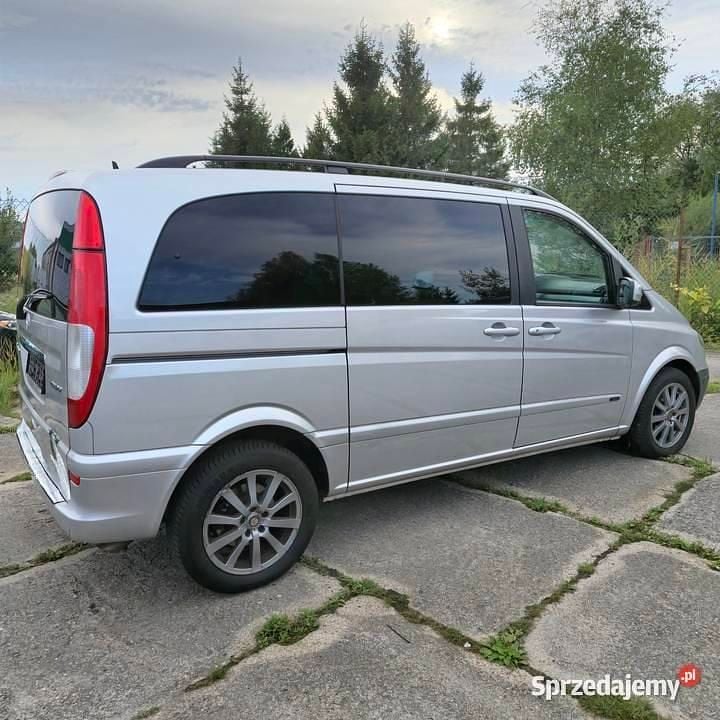 Używany 2010 Mercedes Viano Minivan | 32 000 zł - Obraz 1/4