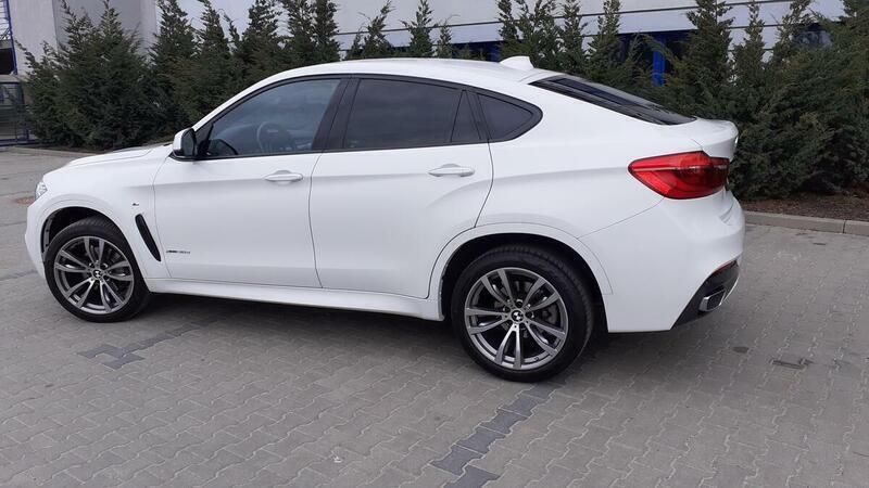 Biały Używany 2016 BMW X6 SUV | 195 000 zł - Obraz 1/4