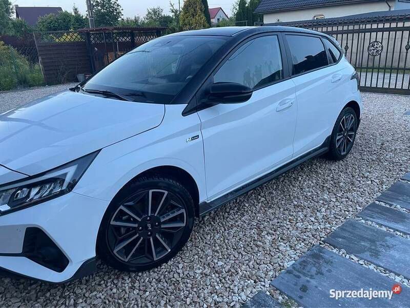 Biały Używany 2021 Hyundai i20 N Line Hatchback | 71 800 zł - Obraz 1/4