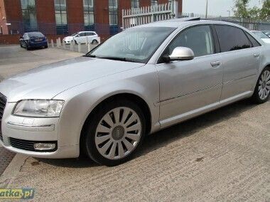Srebrny Używany 2009 Audi A8 Sedan/Limuzyna | 48 900 zł - Obraz 1/4