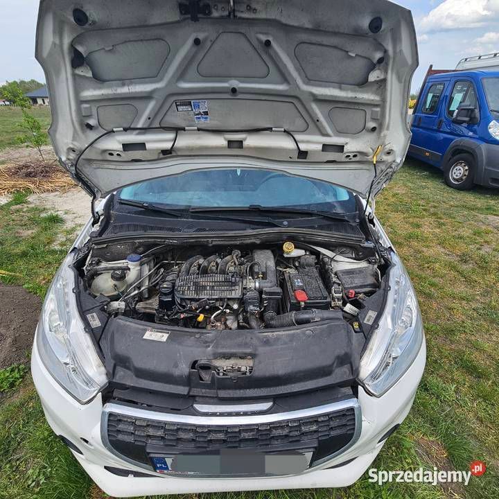 Biały Używany 2014 Peugeot 208 Hatchback | 8000 zł (Super Cena) - Obraz 1/4