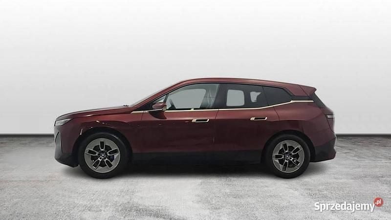 Wiśniowy Używany 2022 BMW iX SUV | 259 900 zł - Obraz 1/4