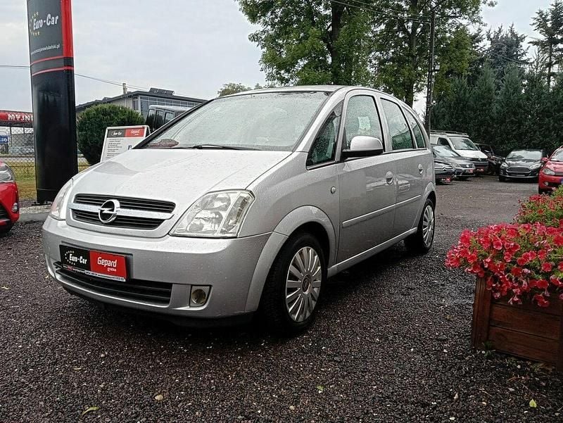 Srebrny (metalik) Używany 2005 Opel Meriva Minivan | 7900 zł (Uczciwa cena) - Obraz 1/4