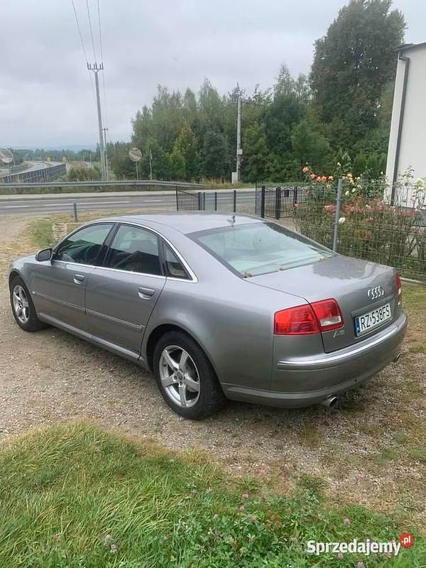 Używany Audi A8 335 KM (246 kW) 2005 Szary Sedan/Limuzyna
