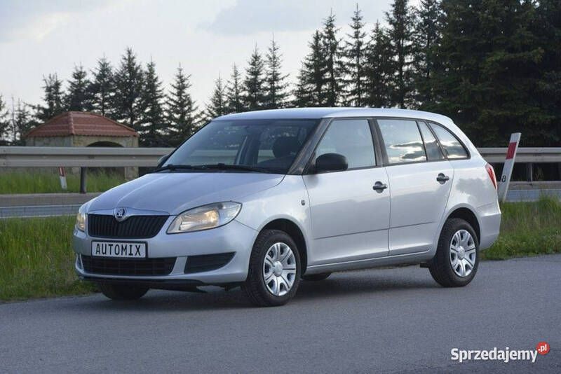 Srebrny Używany 2013 Skoda Fabia Kombi | 9501 zł (Uczciwa cena) - Obraz 1/4