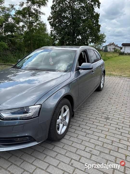 Szary Używany 2012 Audi A4 Kombi | 41 900 zł (Uczciwa cena) - Obraz 1/4