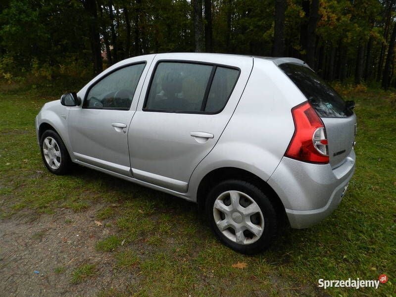 Używany Dacia Sandero 2011 Srebrny Hatchback
