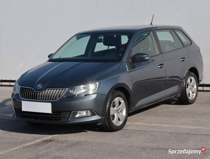 Używany Skoda Fabia 2015 Szary Hatchback