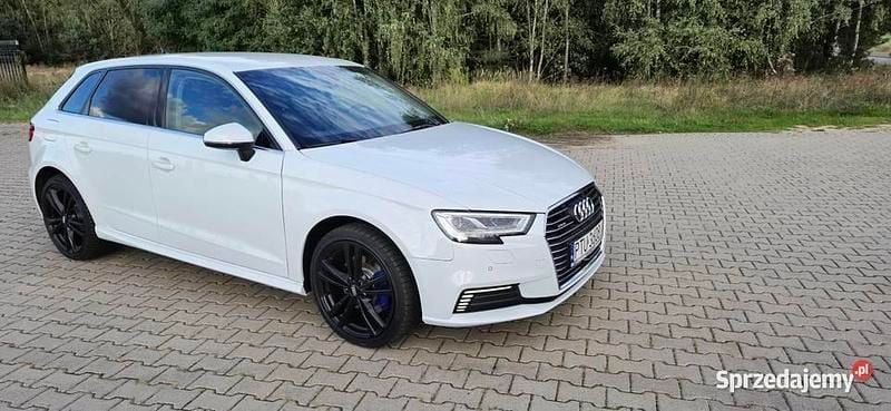 Używany Audi A3 e-tron 2020 Hatchback