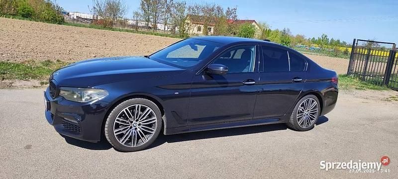 Czarny Używany 2017 BMW 520 Comfort Edition Sedan/Limuzyna | 109 000 zł (Drogi) - Obraz 1/4
