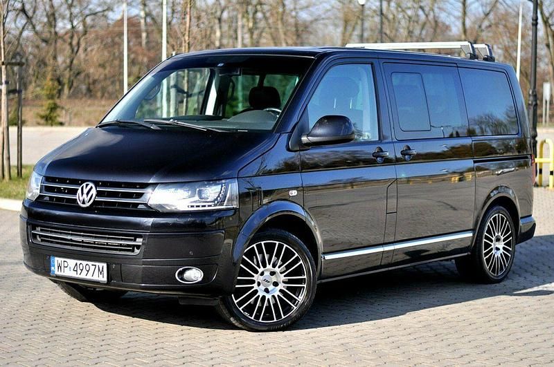 Używany VW Multivan Highline 180 KM (132 kW) 2013 Czarny (metalik) Van