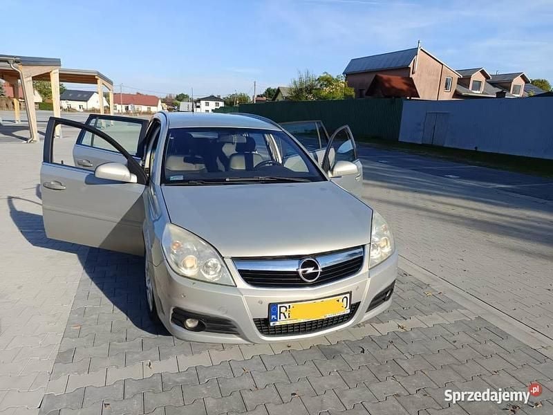 Srebrny Używany 2008 Opel Vectra Kombi | 6900 zł (Uczciwa cena) - Obraz 1/4