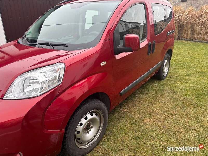 Używany 2008 Fiat Qubo Trekking Minivan | 16 700 zł - Obraz 1/4